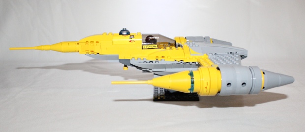 Naboo Starfighter side view and the colours really pop